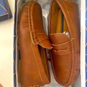 NEW Hawkwell Kids Casual Penny Loafers, size 13